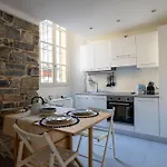 Apartament Waves Como